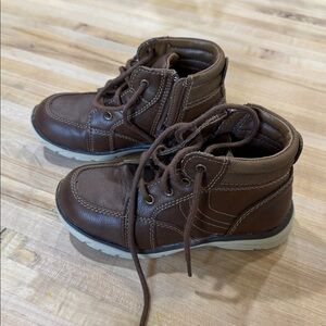 Brown Leather Lace-Up Boots